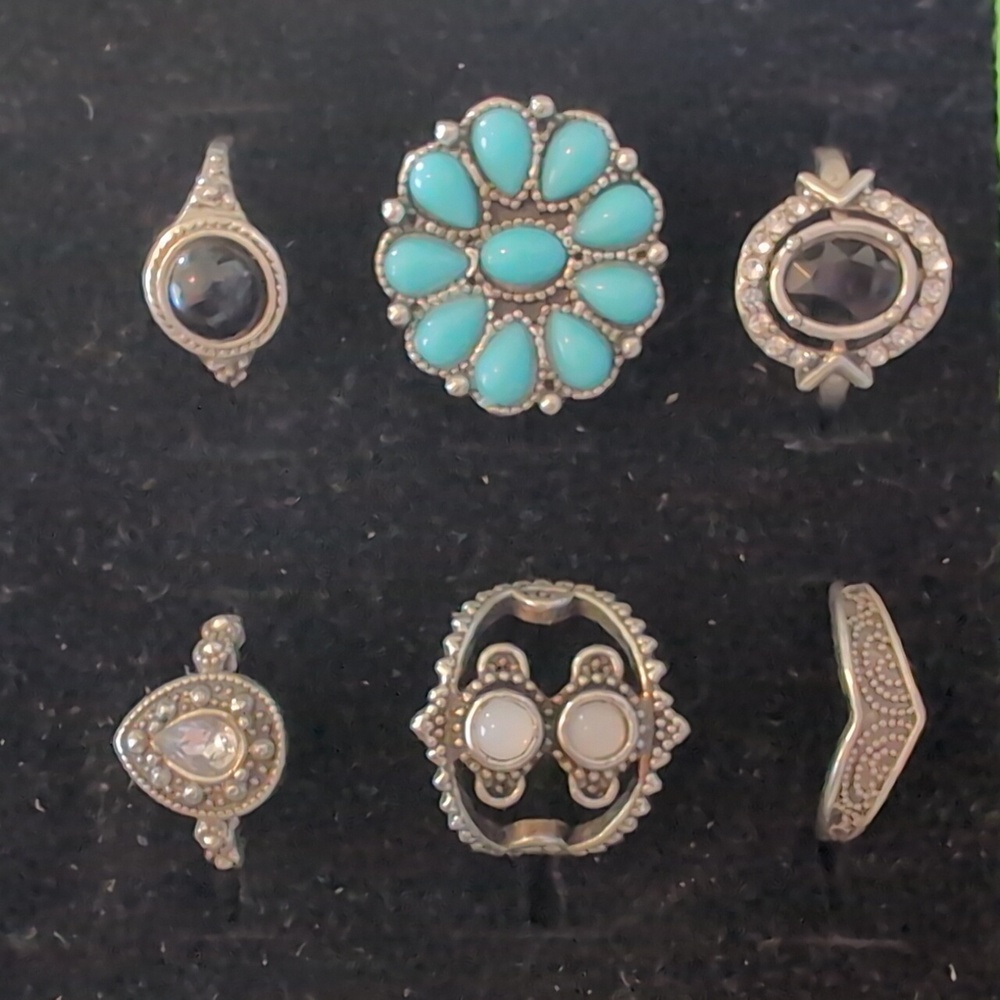 Vintage inspired costume jewelry rings size 6